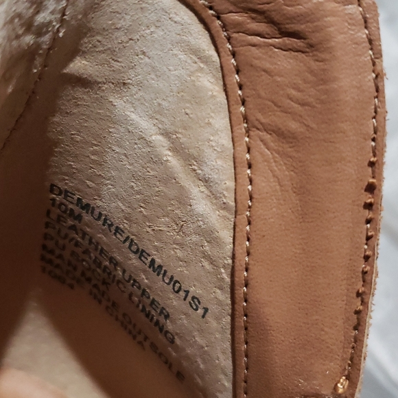 Booties - Picture 3 of 4